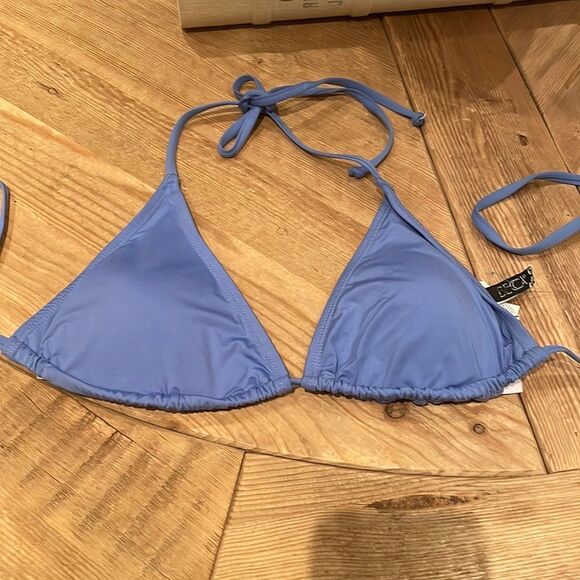 BECCA blue triangle bikini top medium new no tags - Picture 2 of 6